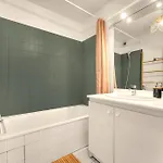 Apartman Le Montaigne-clim-parking Prive-tramway-airbus-meett
