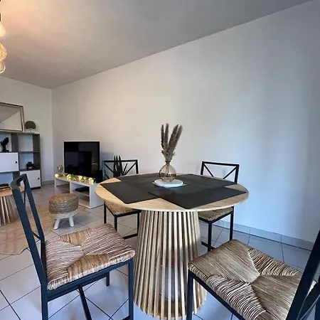 Le Montaigne - Climatisation, Parking Prive, Tram 2mn A Pied Et Meet Apartment *