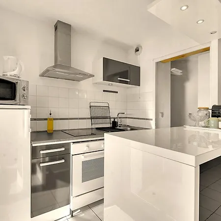 Apartamento Le Montaigne - Climatisation, Parking Privé, Tramway Et Airbus *